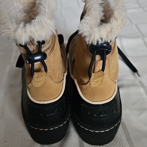 Sorel Kid's Girl Tan Winter Boots - Picture 13 of 16